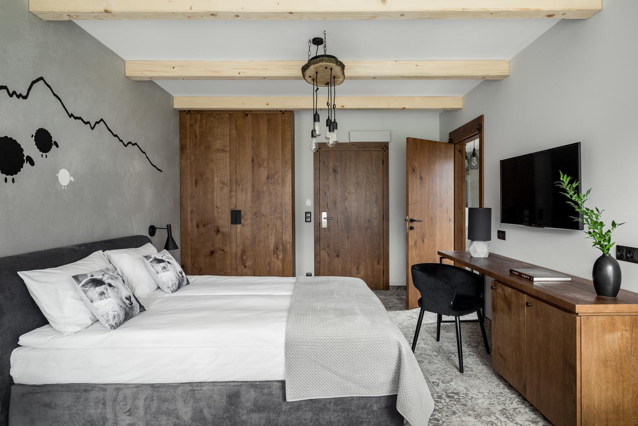 ザコパネ Biala Owca Bed & Breakfast エクステリア 写真